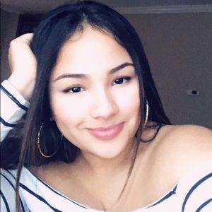 Meet your Posher, Stacy